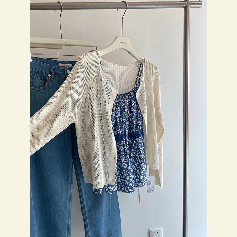 夏季温柔系穿搭女2025新款盐系穿搭高级休闲吊带开衫牛仔裤三件套