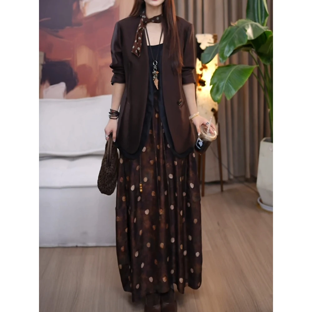 新中式高级职场通勤裙套装2025新时尚百搭宽松撞色拼接波点两件套