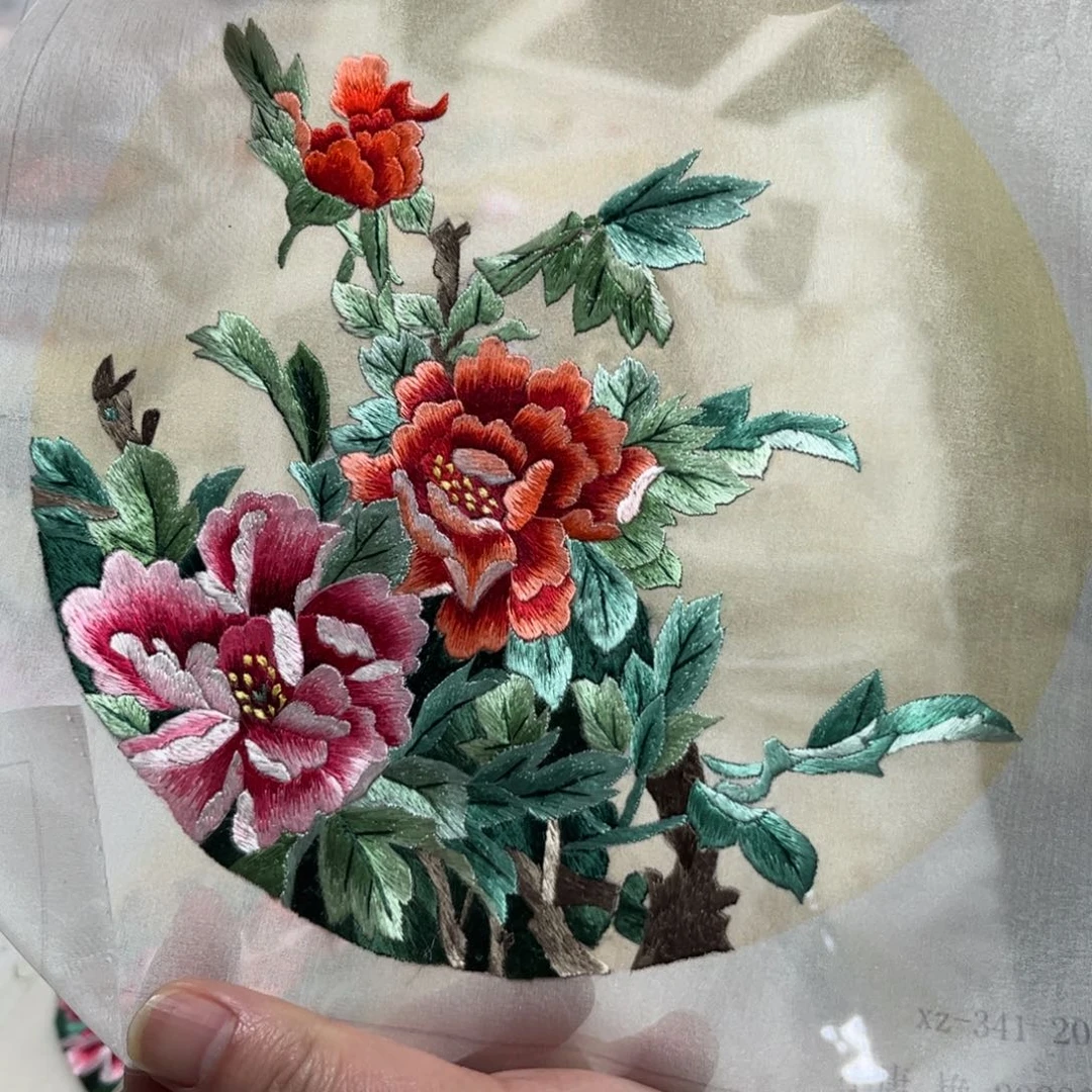 织绣纯手工刺绣陆老师