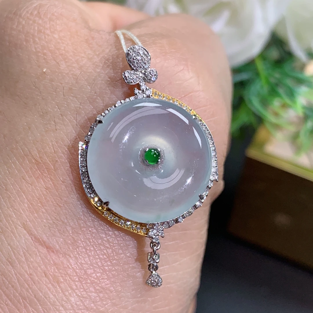 尺寸28×19.3×5.8缅甸天然翡翠A货18k金正冰胶白月光平安扣吊坠