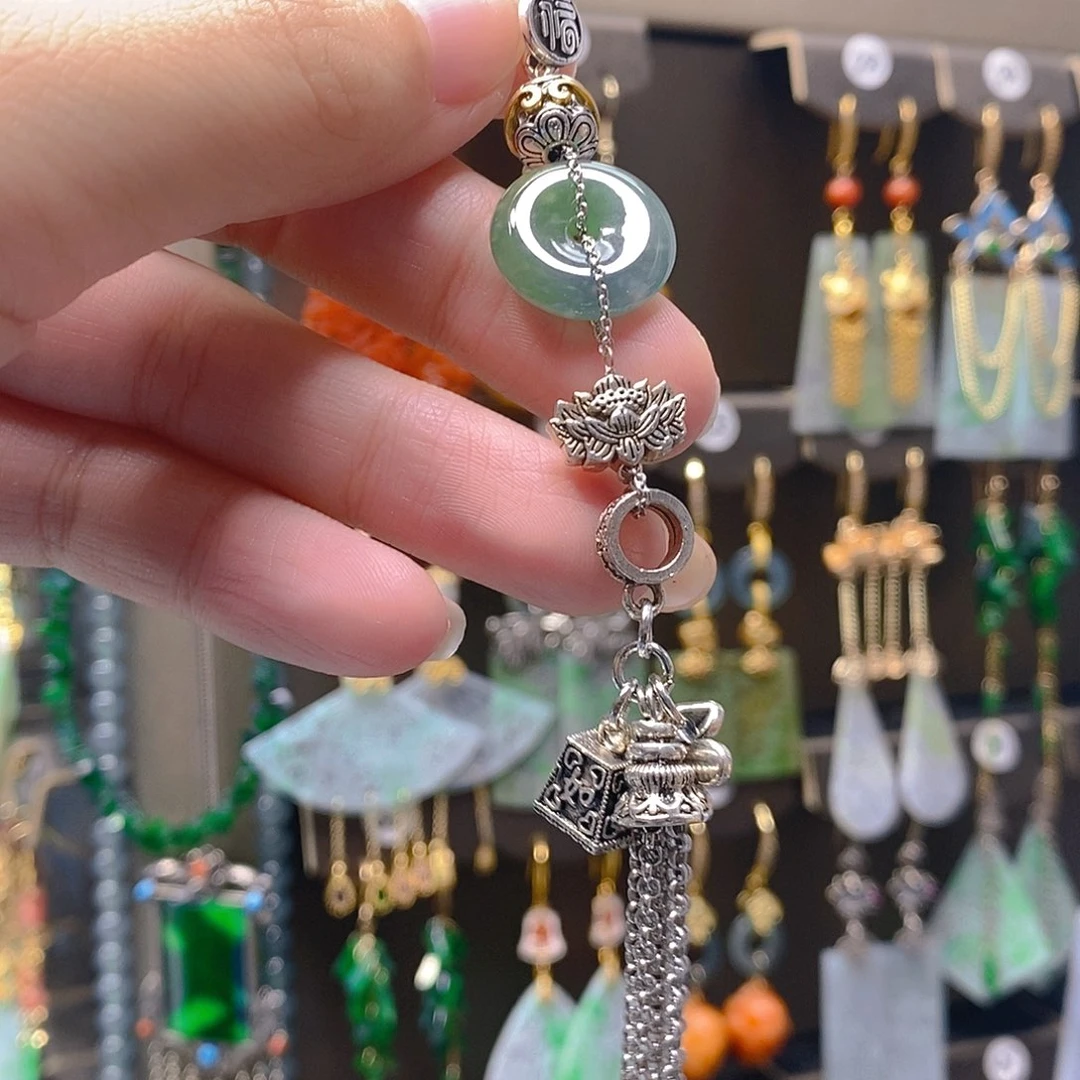 未镶嵌翡翠耳饰翡翠