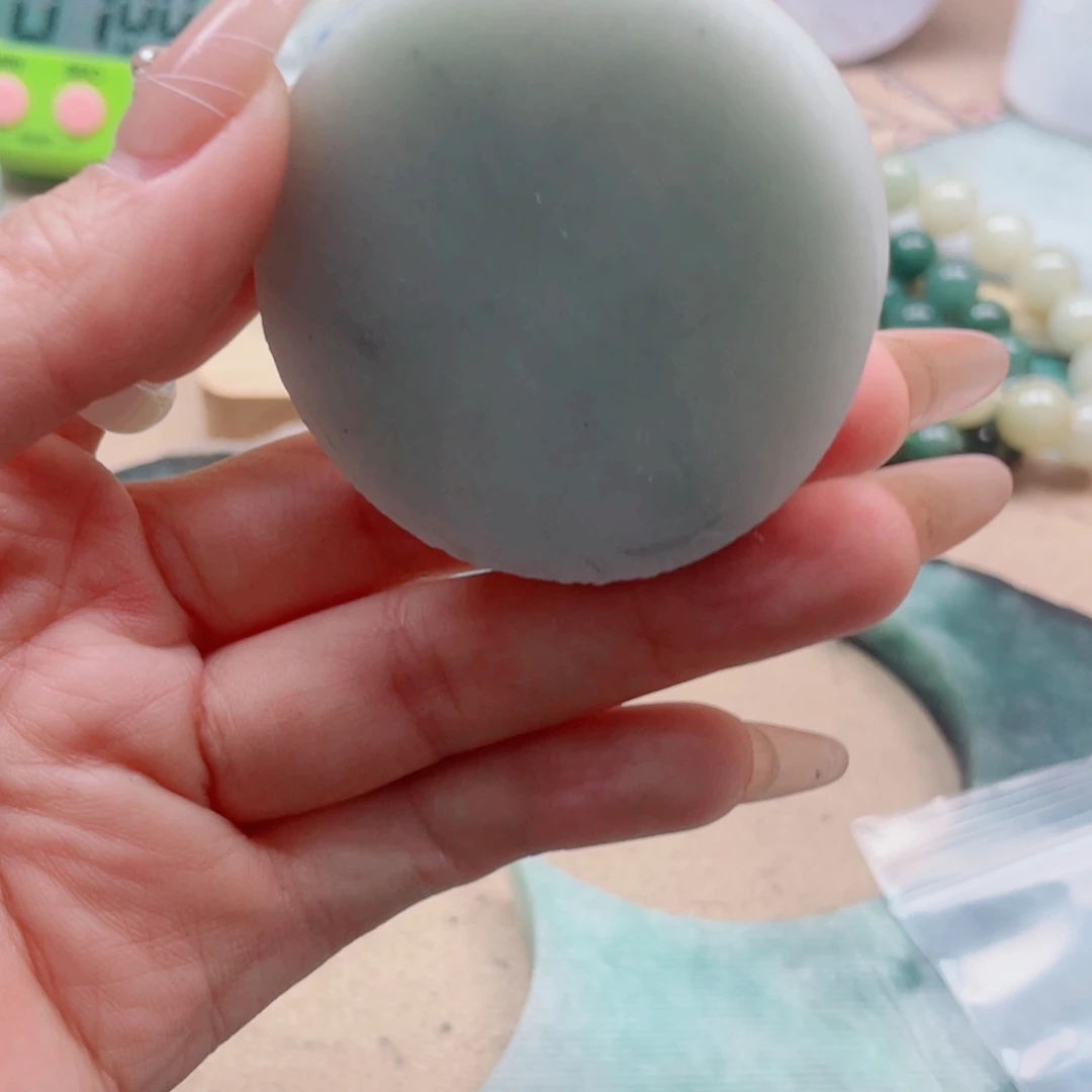 翡翠未镶嵌颈饰068……