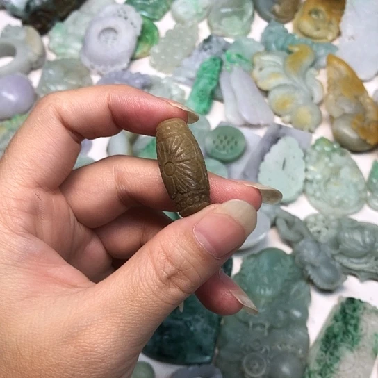 定制翡翠未镶嵌翡翠