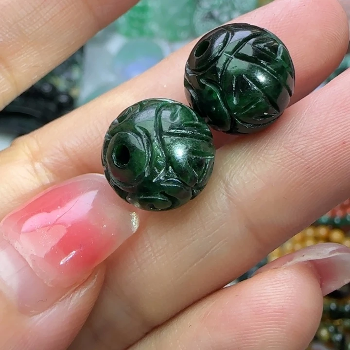 翡翠未镶嵌颈饰天然A货30