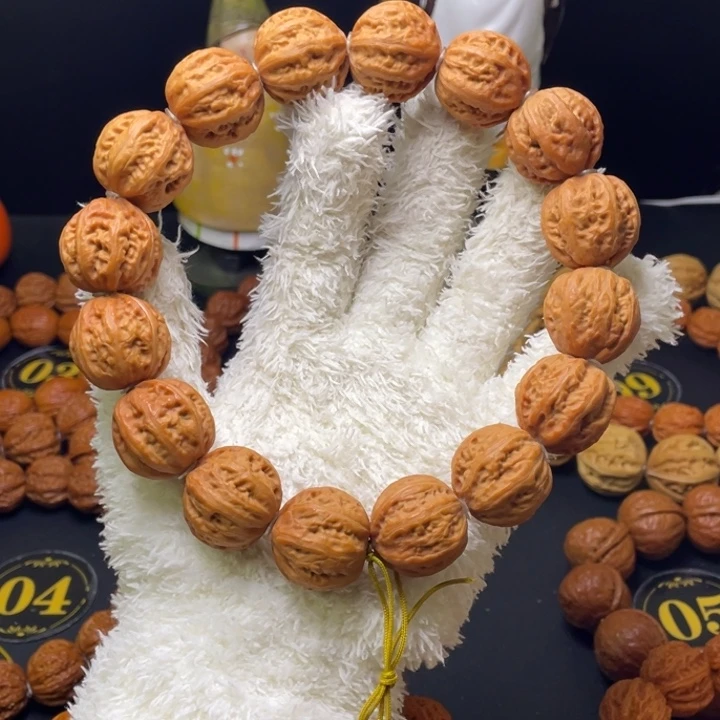 山***寧文玩核桃手串粗筋八棱