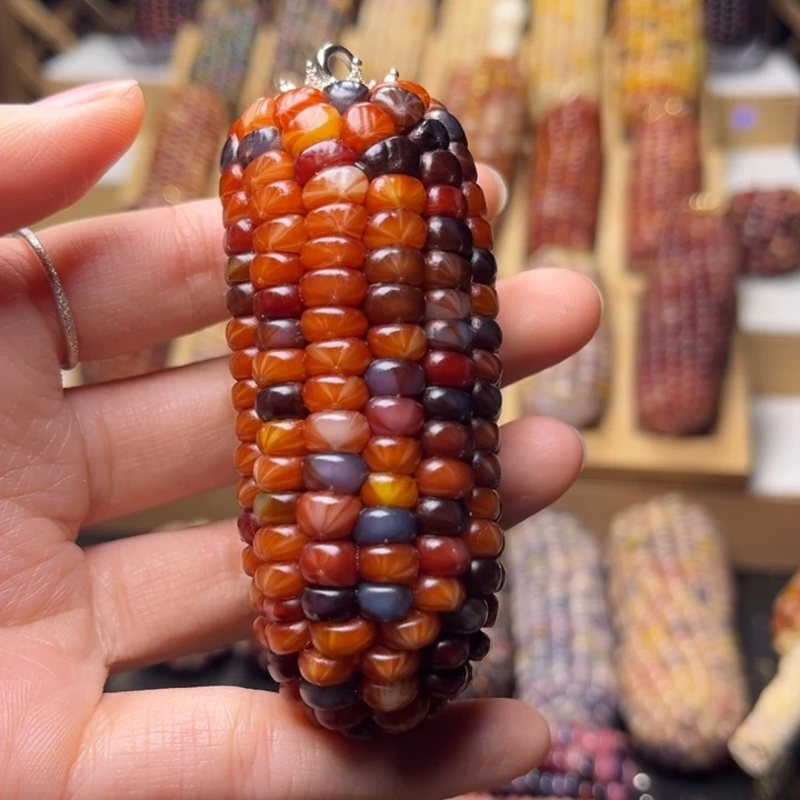 文玩玉米橙色血线