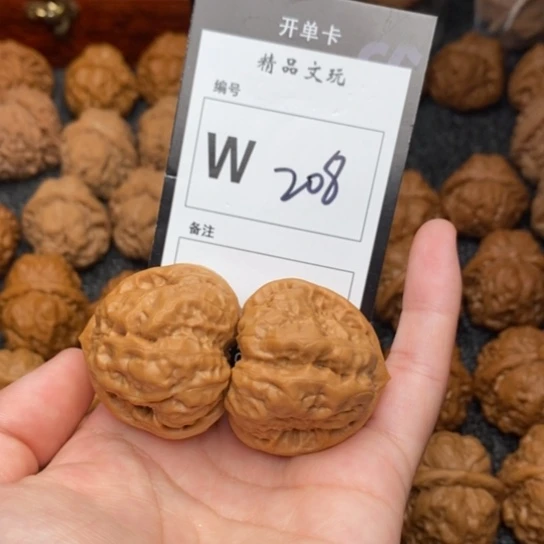 吊坠桃核我是第一百37