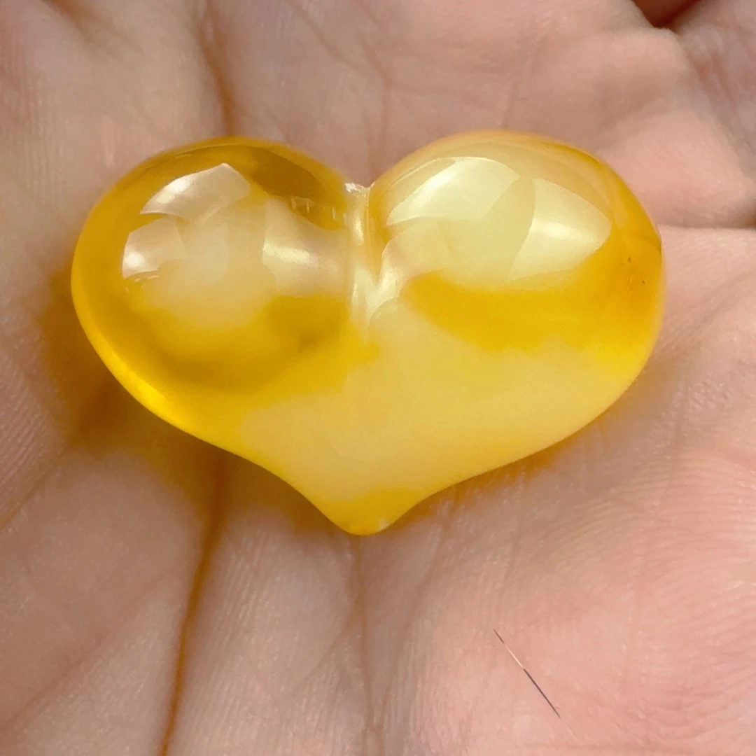 蜜蜡未镶嵌裸石全品通孔 27×18.8×14mm