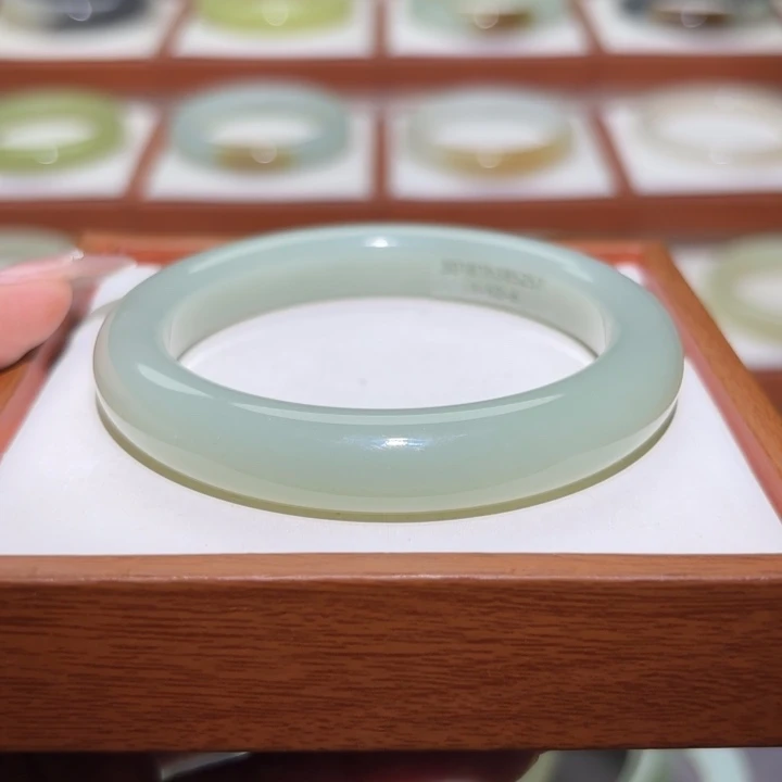 和田玉未镶嵌手镯新疆且末蓝卡56/57