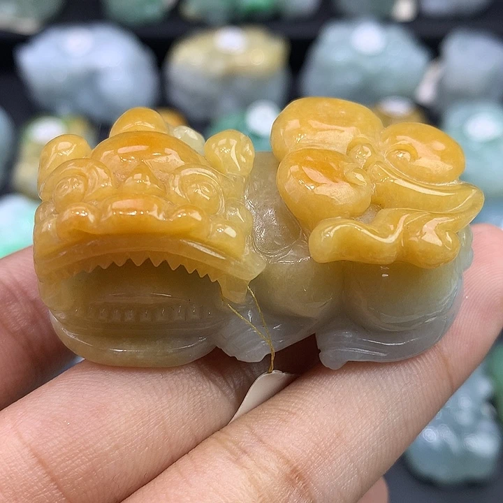 翡翠未镶嵌颈饰天然缅甸翡翠