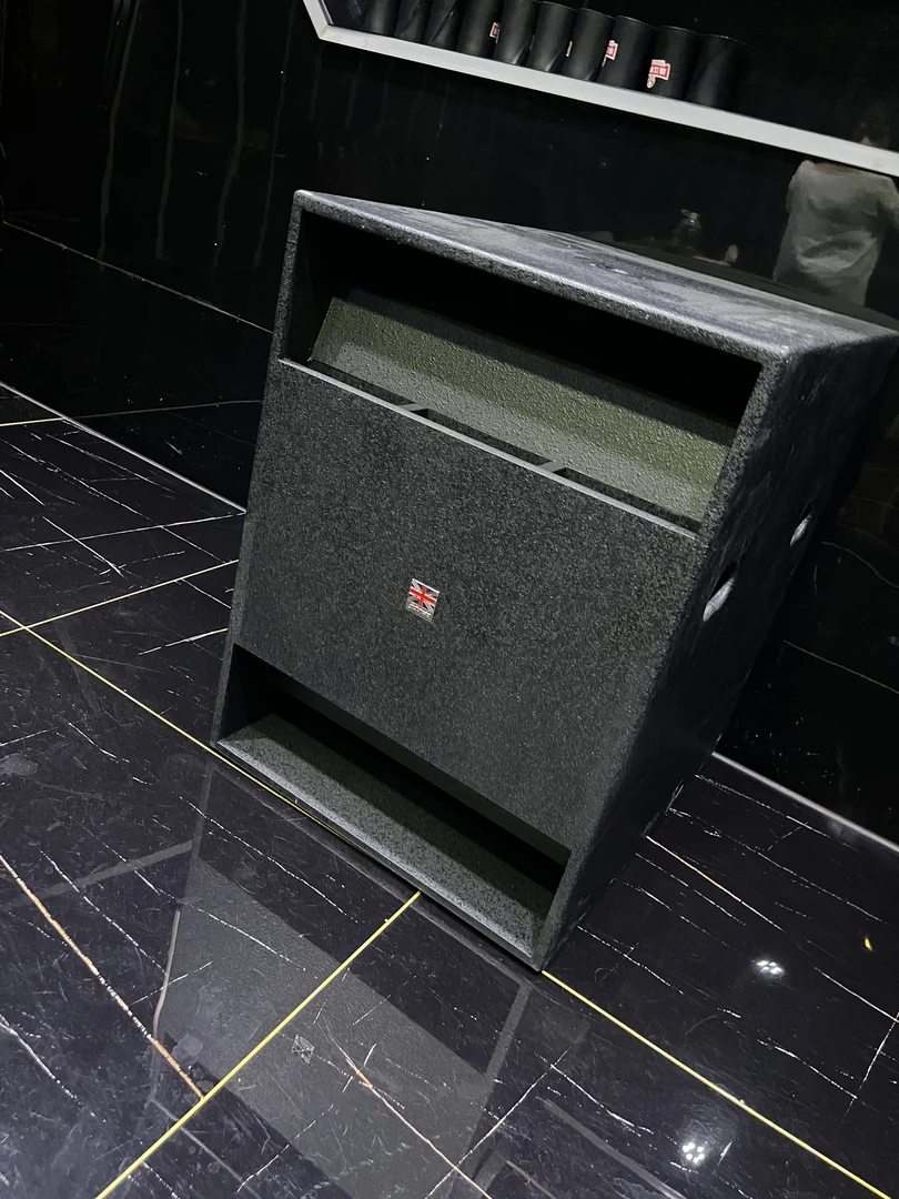 9新  不包邮 低音炮一个   录音大师品牌