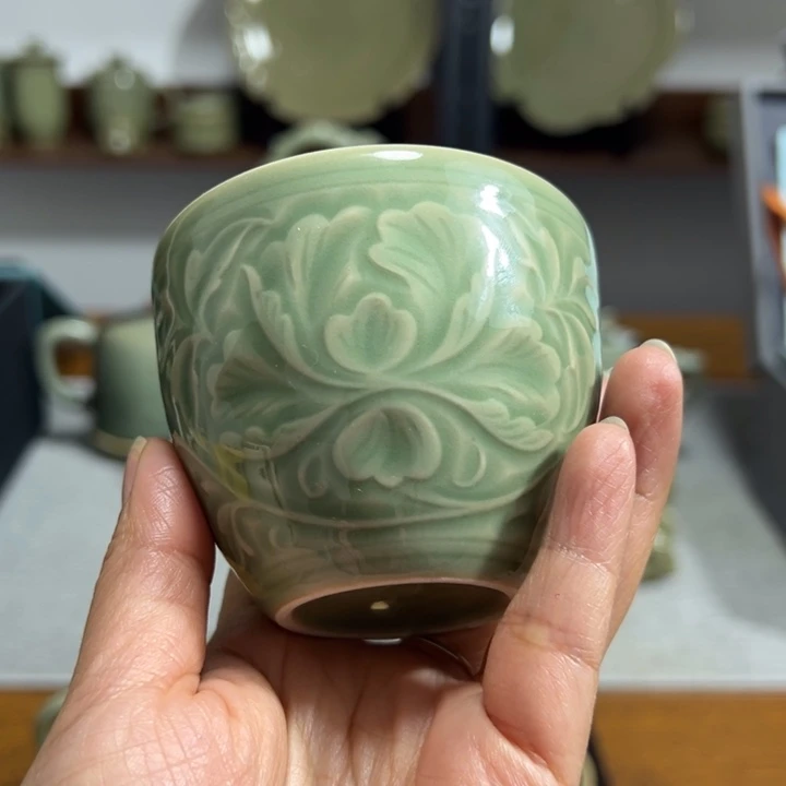 耀州窑青釉牡丹小缸杯2只