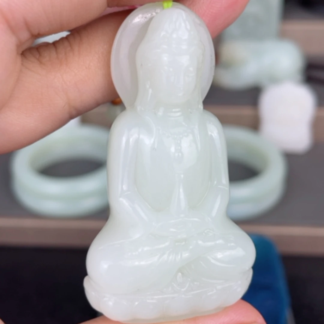【闪购商品】颈饰未镶嵌和田玉