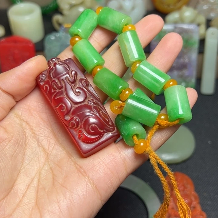 滴血莲花菩提吊坠