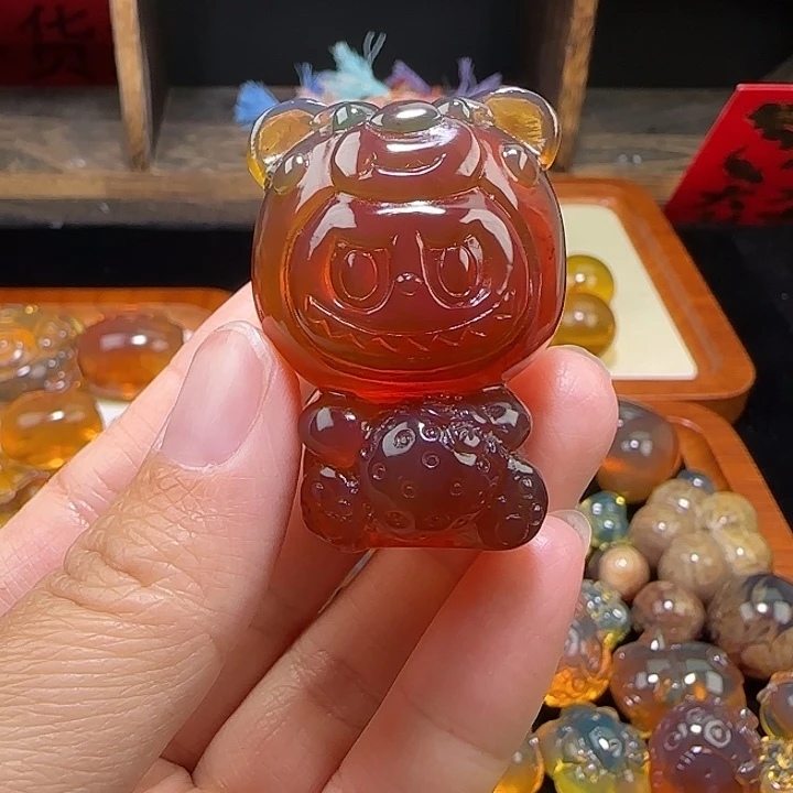 未镶嵌颈饰琥珀琥珀