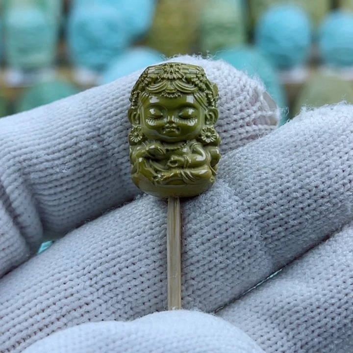 绿松石未镶嵌珠宝奇石