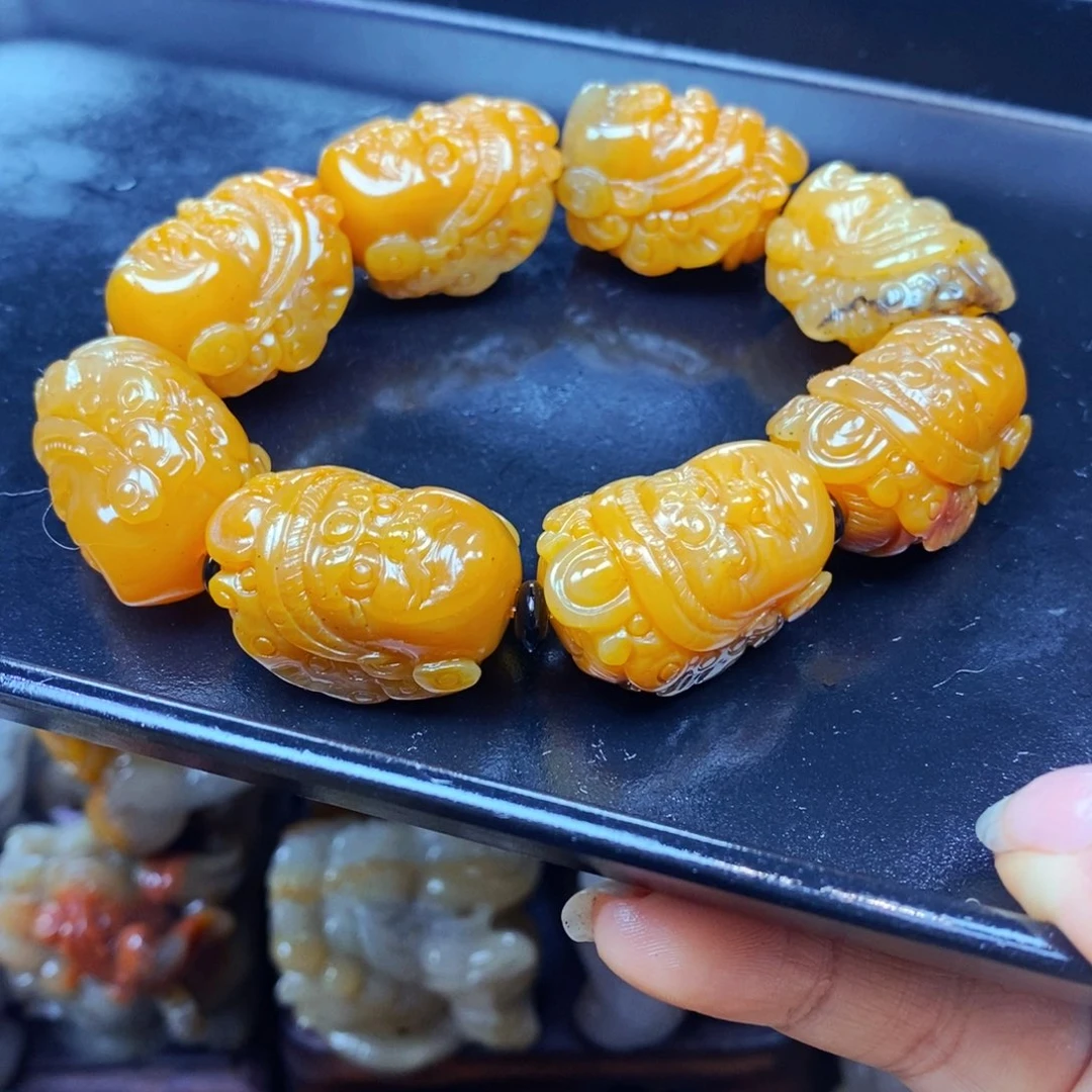 未镶嵌石英质玉（黄龙玉）颈饰