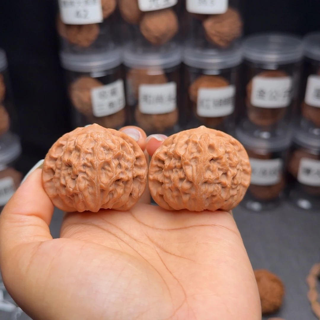 高***室文玩核桃把件毕业大龙脉