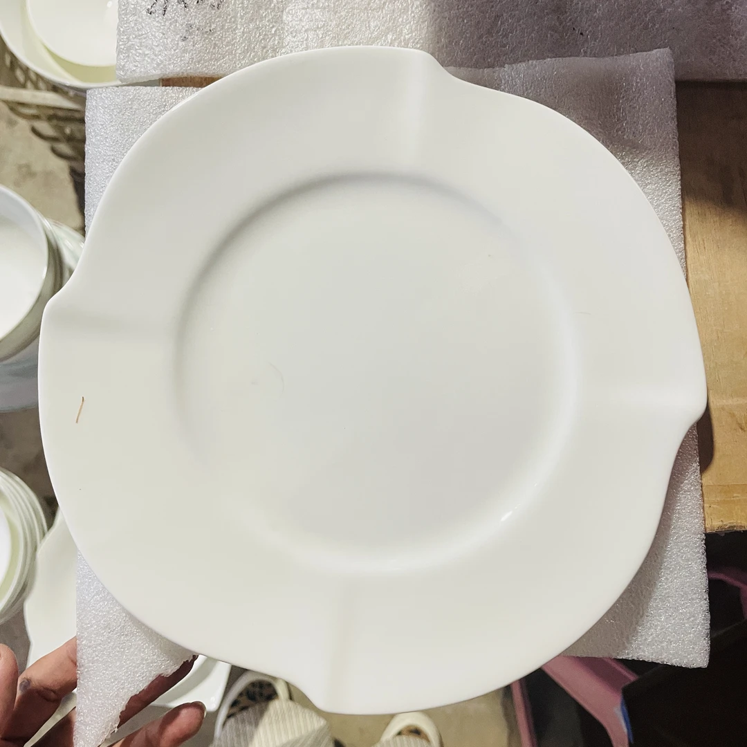 A335白瓷9寸昆仑盘2只