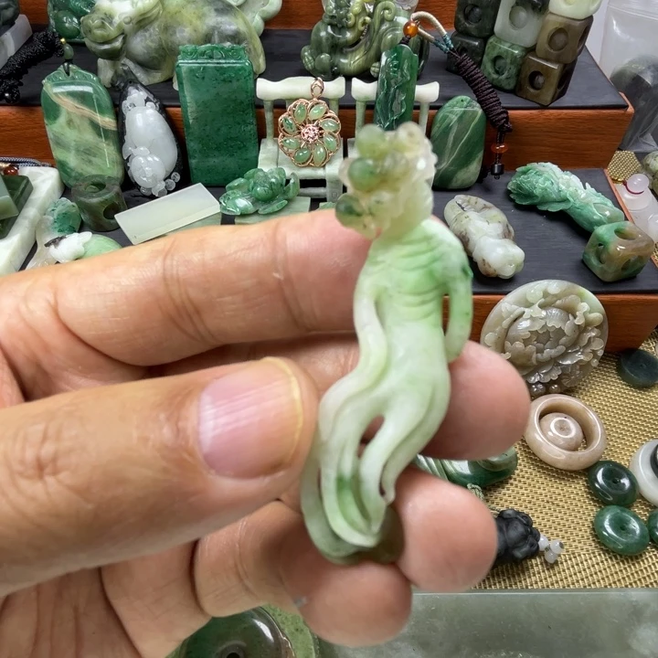 独山玉未镶嵌珠宝半成品