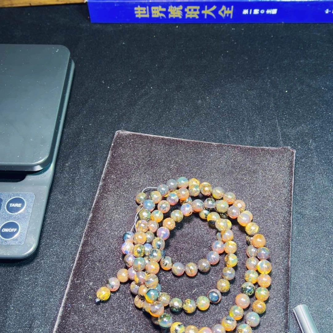 琥珀裸石未镶嵌琥珀