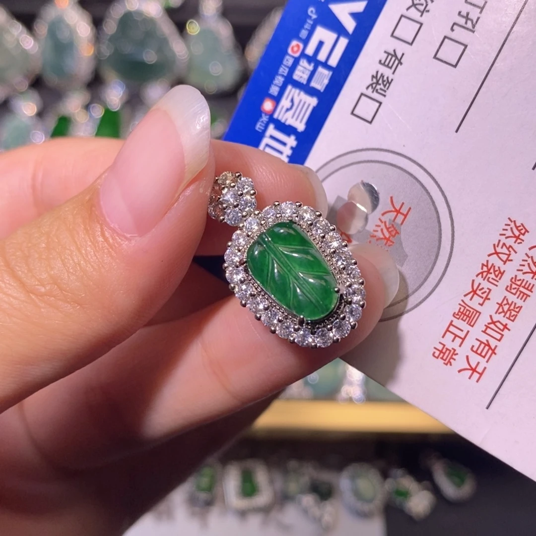 翡翠未镶嵌颈饰天然