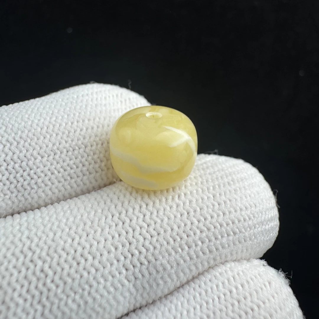 M8555天然蜜蜡妖花老型墩 11.8*9.2mm支持复检