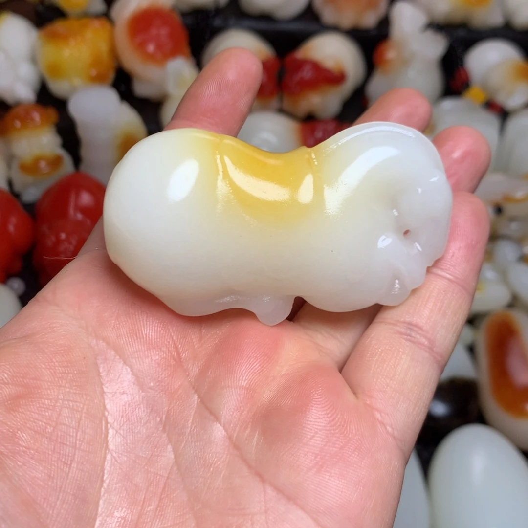 新疆戈壁石五彩石