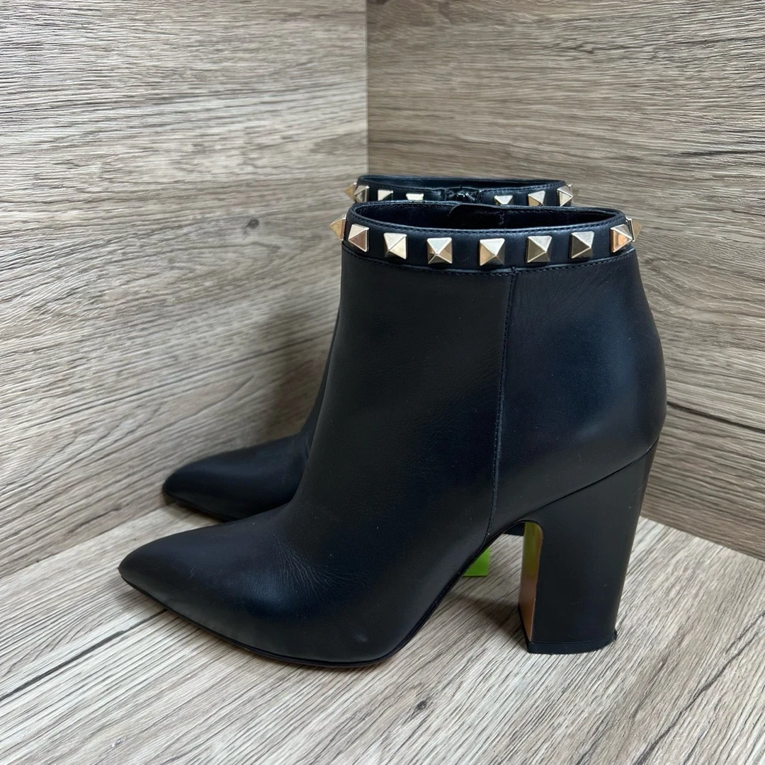 95新 Valentino/华伦天奴 铆钉尖头高跟短靴 35码