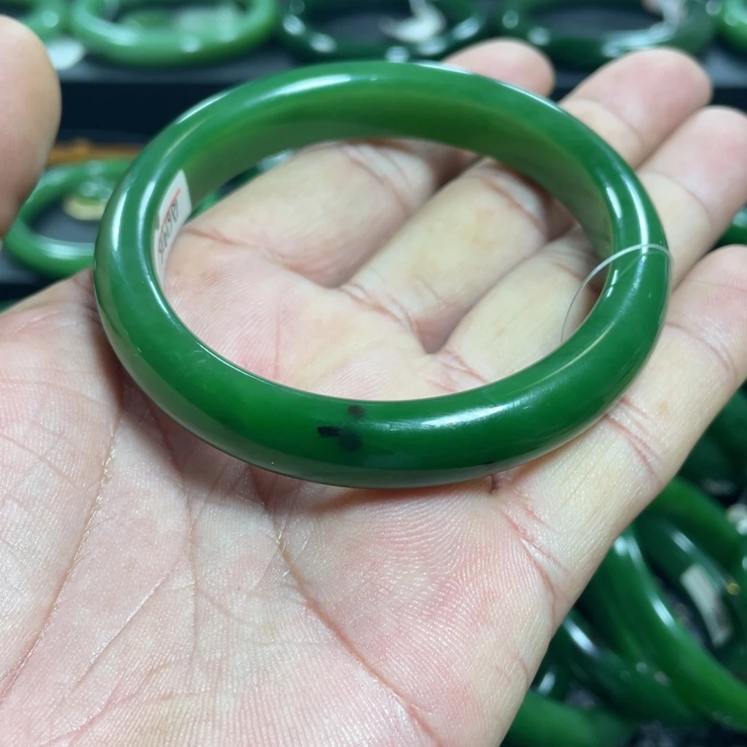 和田玉（碧玉）未镶嵌手镯