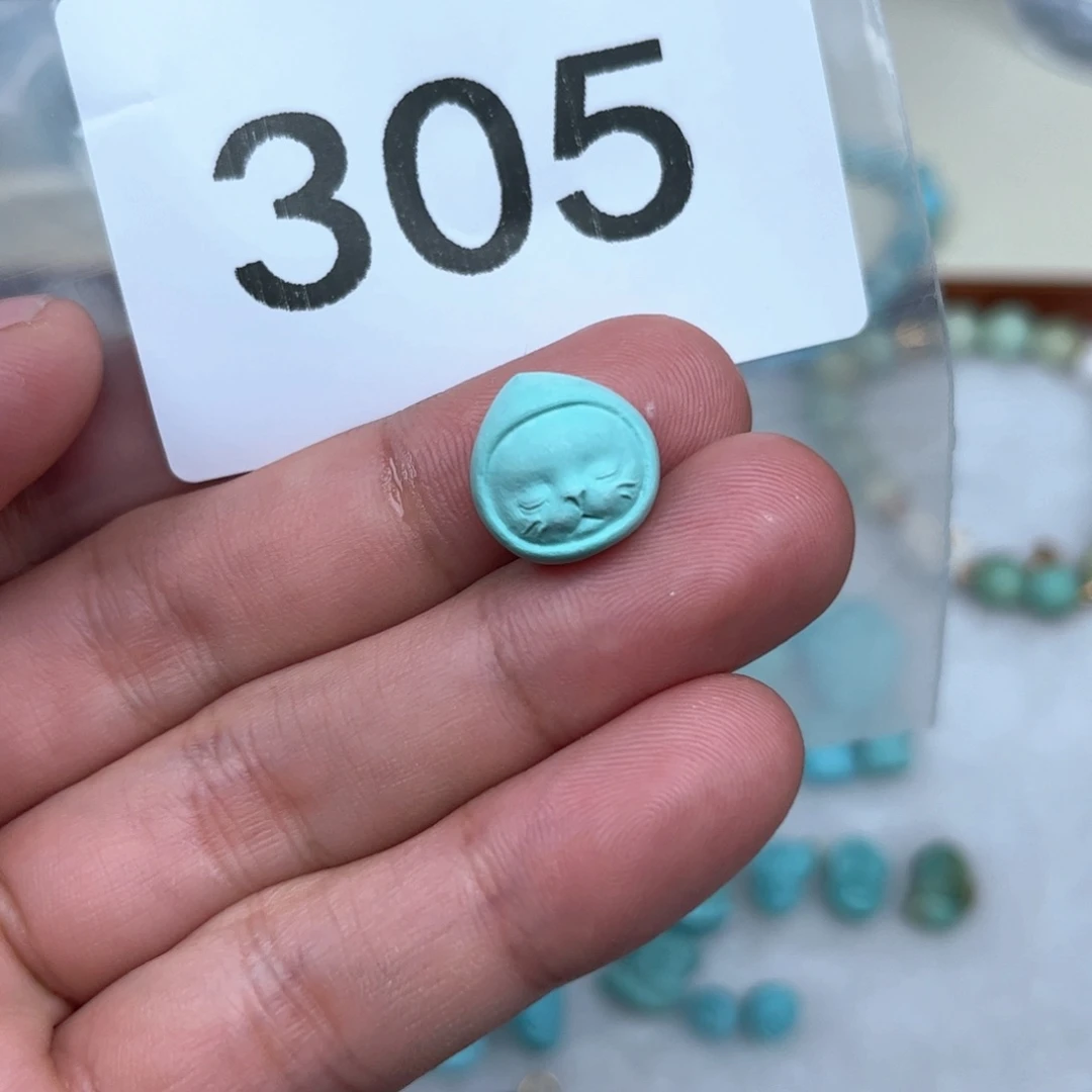 绿松石未镶嵌珠宝奇石