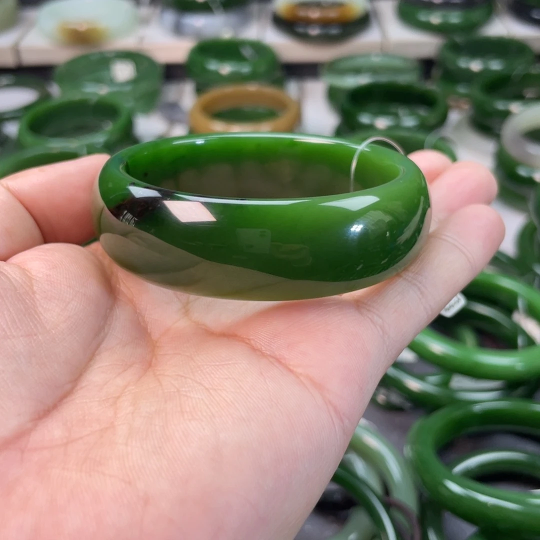 和田玉（碧玉）手镯未镶嵌