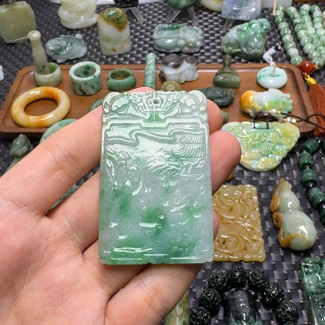 翡翠未镶嵌颈饰用****2