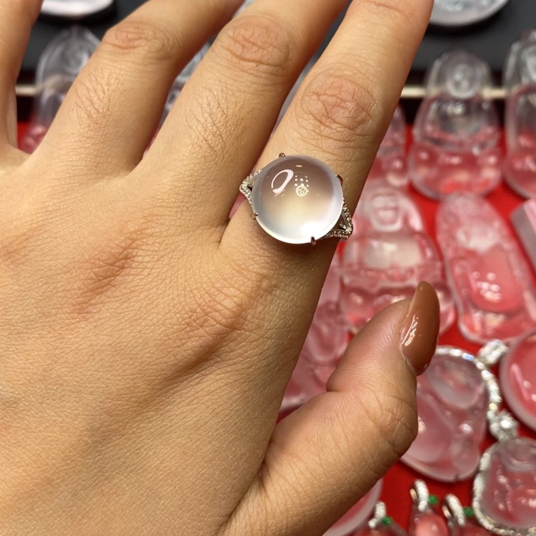 慧***石英质玉银S925镶嵌戒指