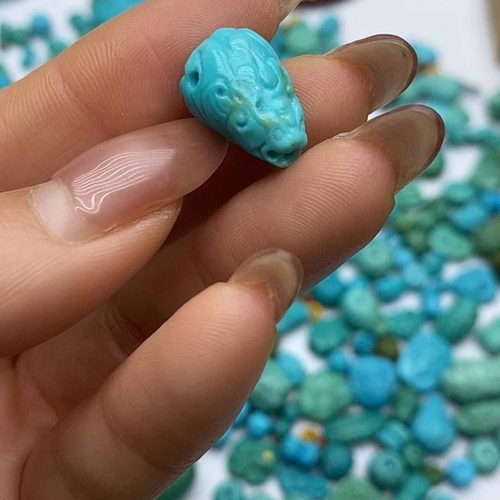 绿松石未镶嵌珠宝奇石