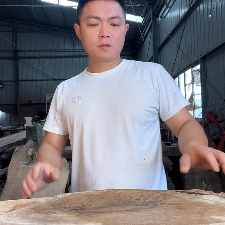 壹***哥金丝楠这边是你自己找
