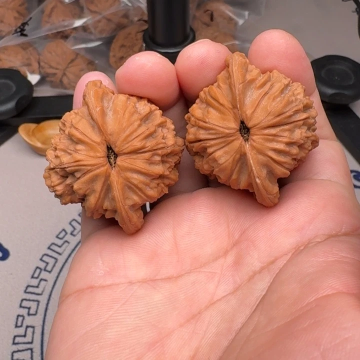 把件桃核山地公子帽45尺18