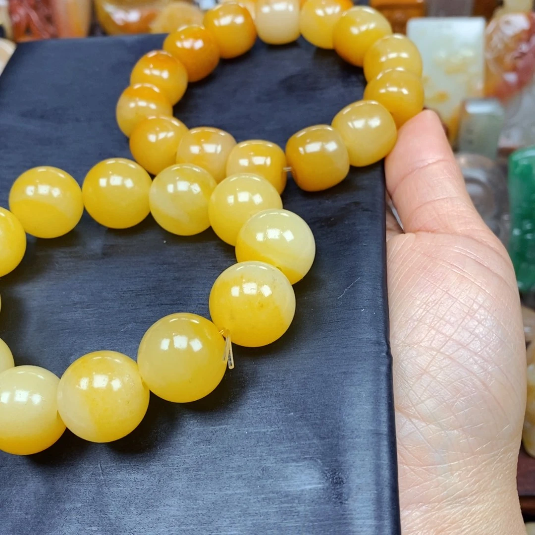 石英质玉（黄龙玉）颈饰未镶嵌