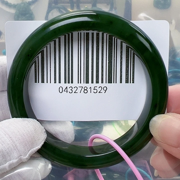 未镶嵌手镯和田玉包容59