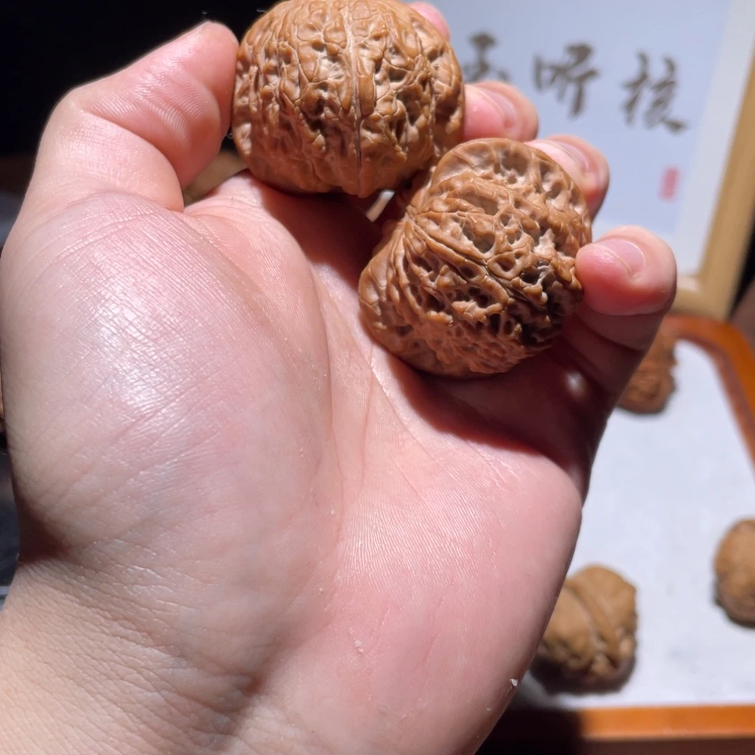 阿***哥文玩核桃把件42全品血麒麟