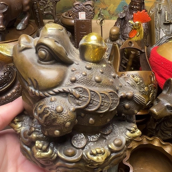 精美铜器批发档口