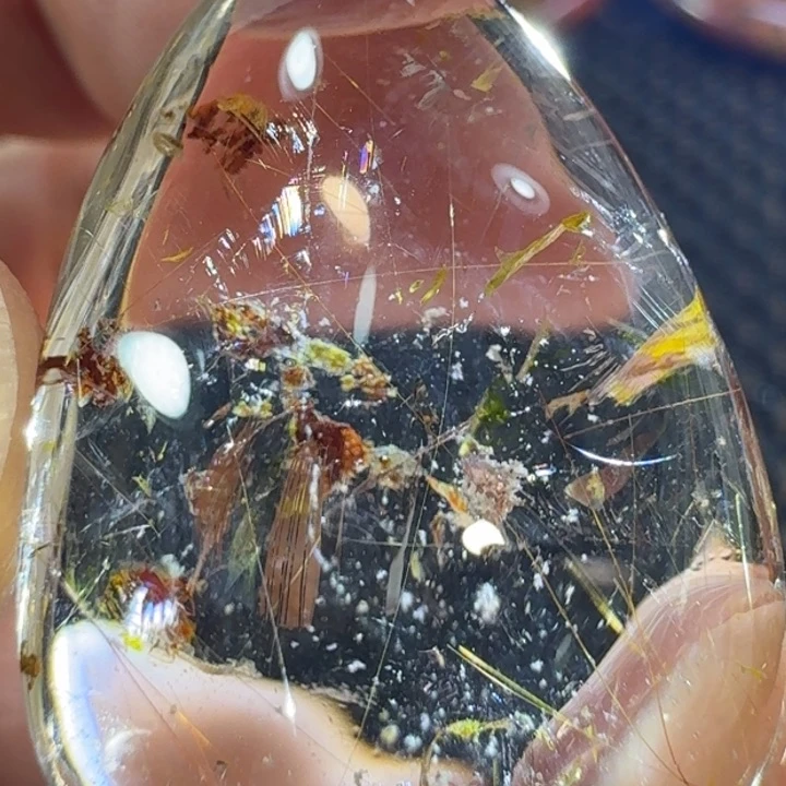 水晶颈饰未镶嵌燕**飞