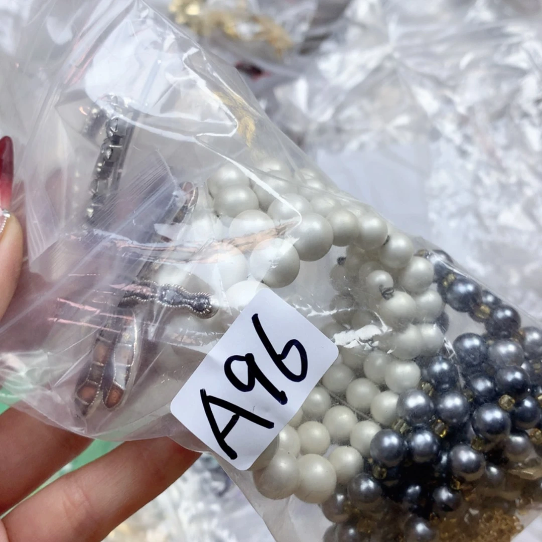 【闪购商品】瓷片楚楚中古满88包邮