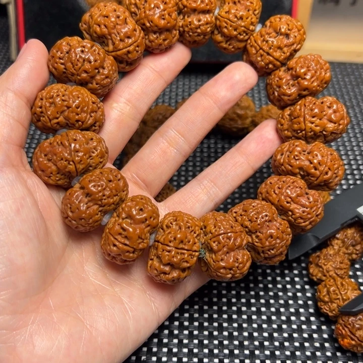 盘***红金刚菩提手串夹板梅花