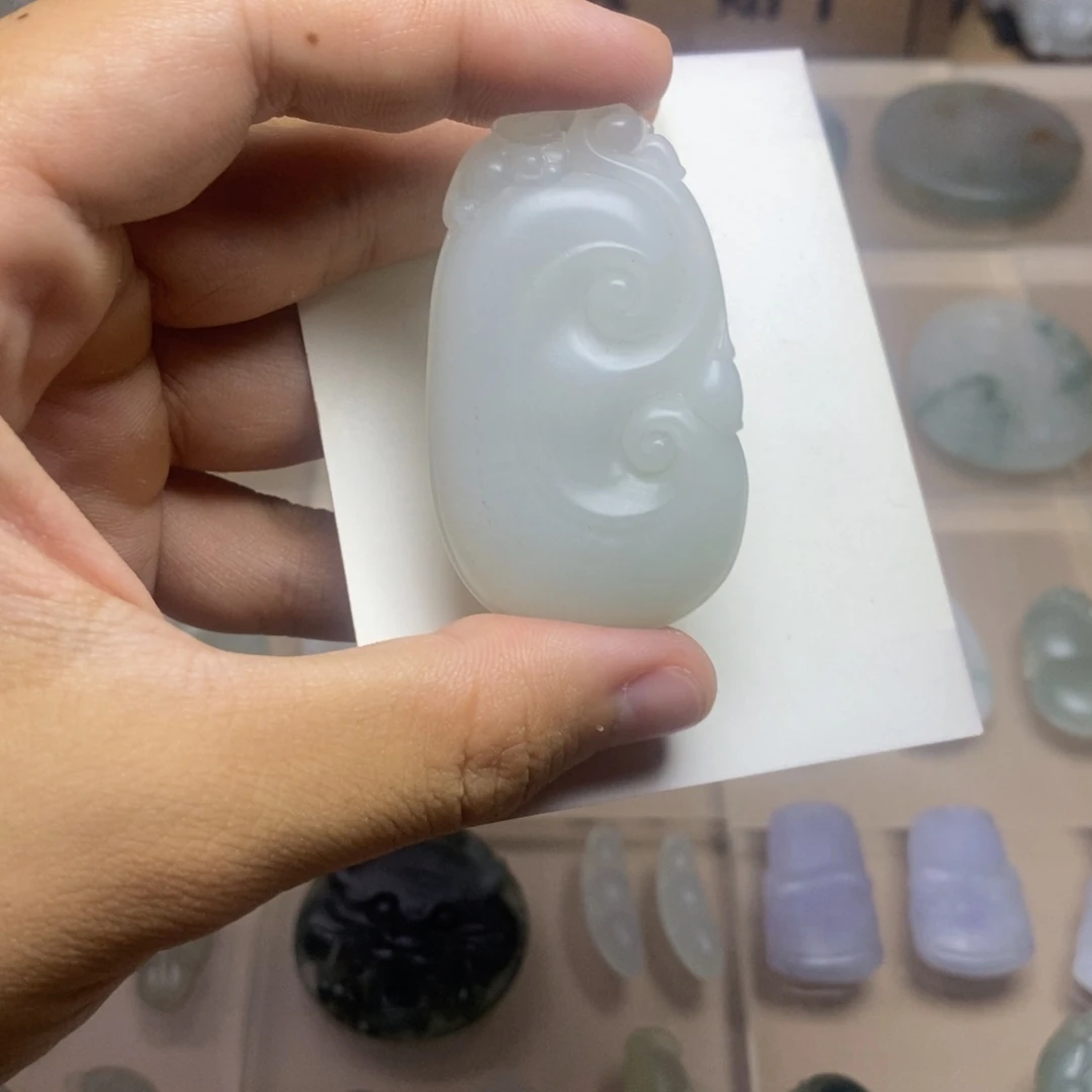 未镶嵌定制翡翠如意