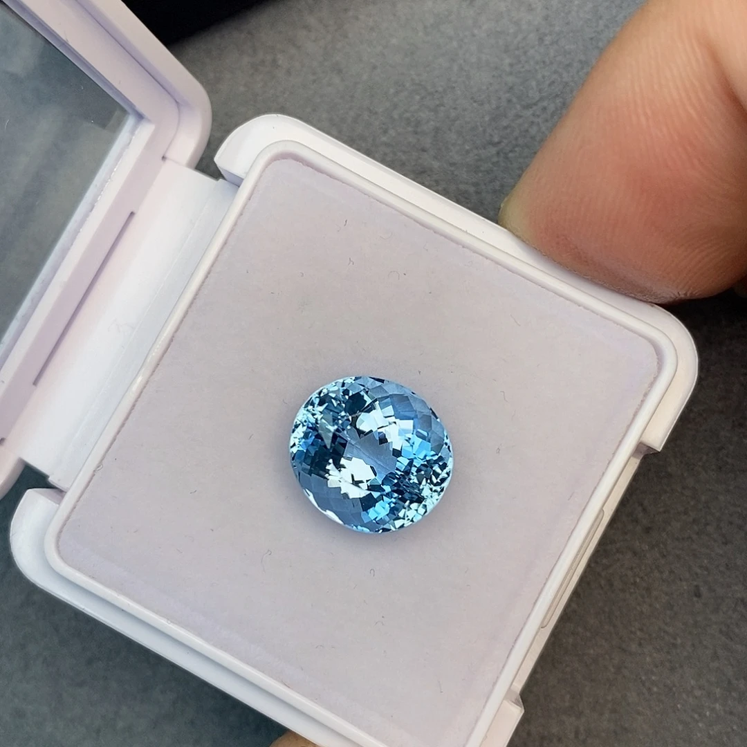 笔搁海蓝宝石未镶嵌6.17ct 超级圣玛利亚