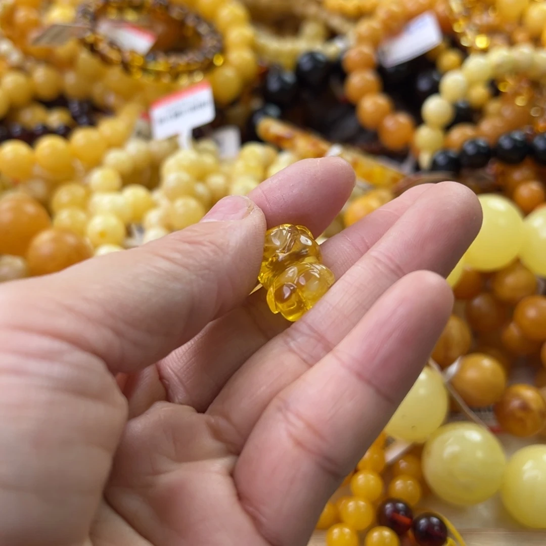 琥珀珠宝奇石未镶嵌