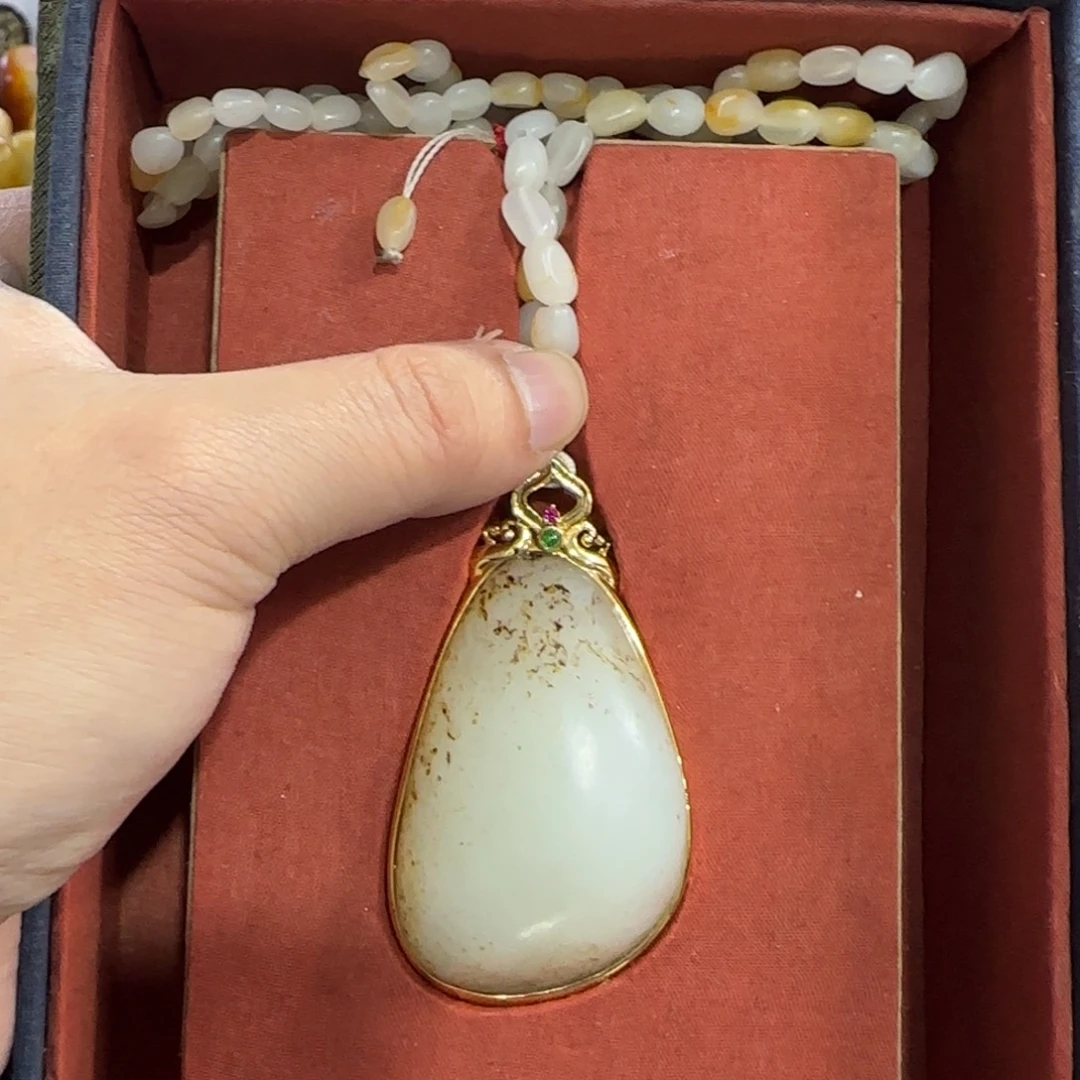 和田玉未镶嵌挂件