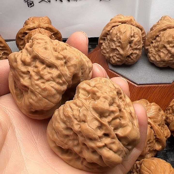 谷***超吊坠文玩核桃蛤蟆