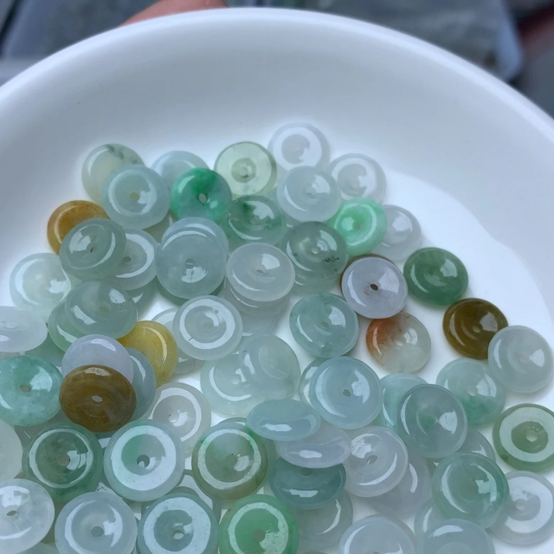 翡翠散珠卡9的冰冰平安扣10个